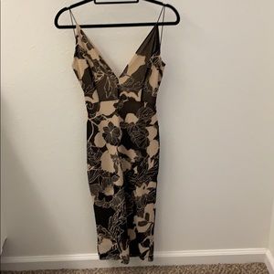 WINDSOR.Sexy Dress! Black and nude color